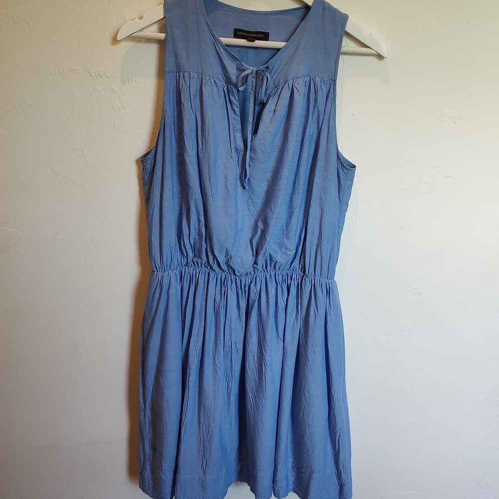 Banana Republic Sleeveless Split Neck Chambray Denim Midi Dress Sz 8 Pockets